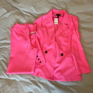 SBetro Pink suit medium